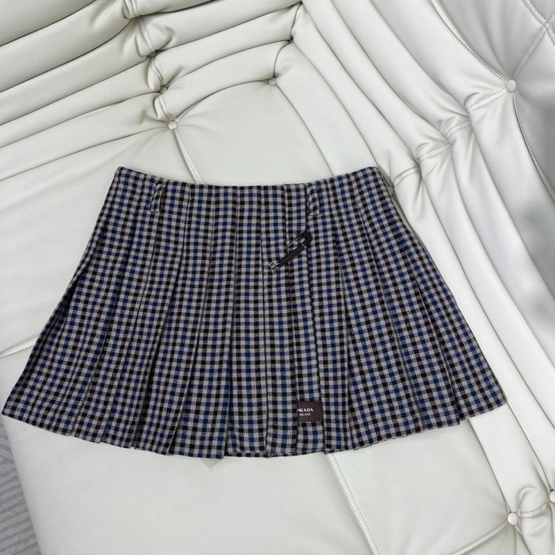 Pra*a skirts